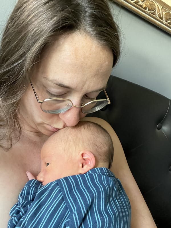 How to Start Tummy Time With a Newborn: A Pediatric PT's Guide